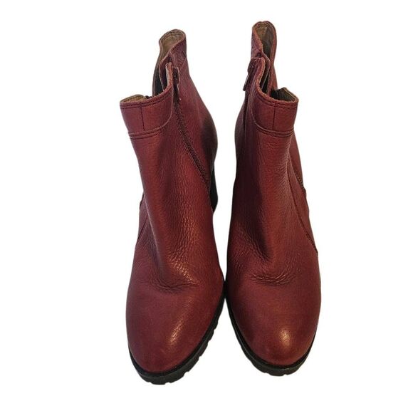 Lucky Brand Nilafa red leather booties, double zip, block heel. Size 8.5. - Picture 3 of 6